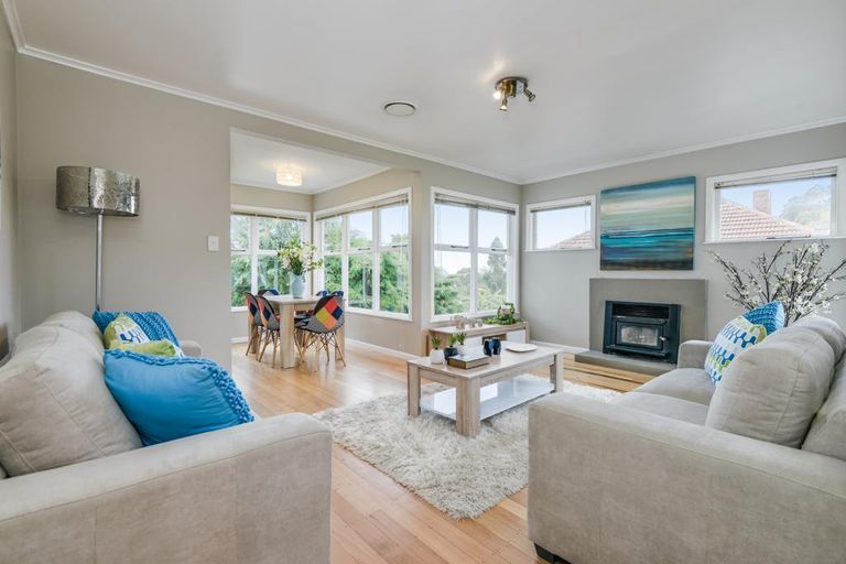 Photo of property in 87 Rosier Road, Glen Eden, Auckland, 0602