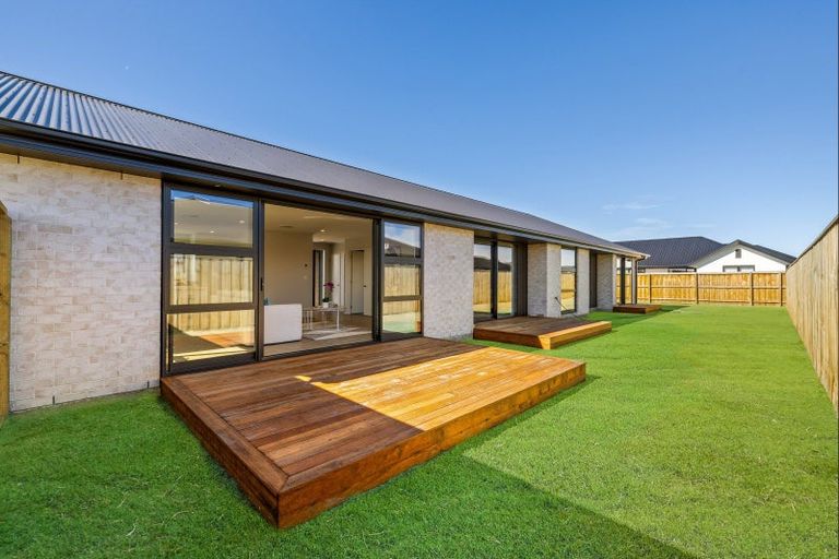 Photo of property in 38 Hilton Drive, Amberley, 7410