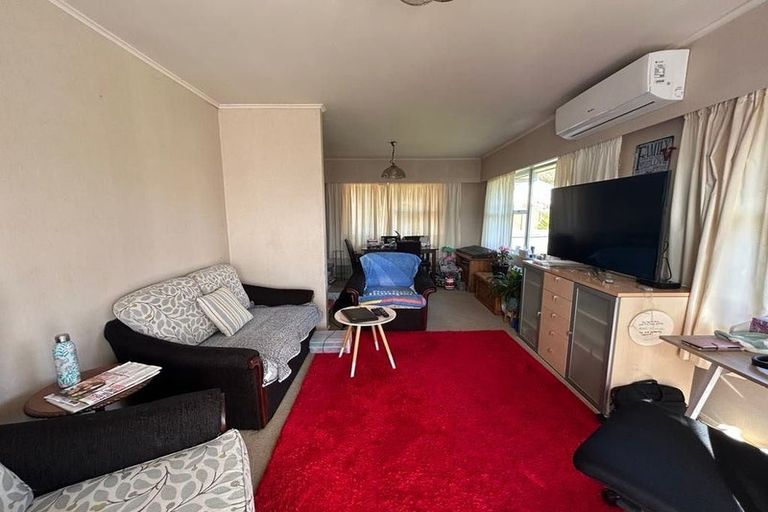 Photo of property in 2/26 Abercrombie Street, Howick, Auckland, 2014