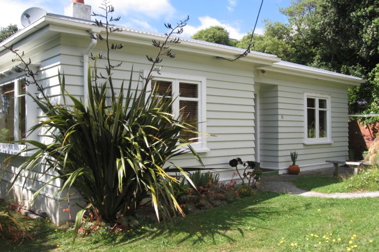 Photo of property in 6 Te Anau Avenue, Hataitai, Wellington, 6021