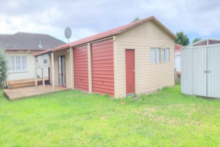 Photo of property in 14 Charles Street, Papatoetoe, Auckland, 2025