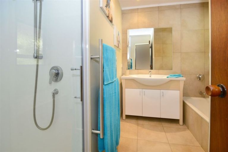 Photo of property in 275a Rimmer Road, Helensville, 0875