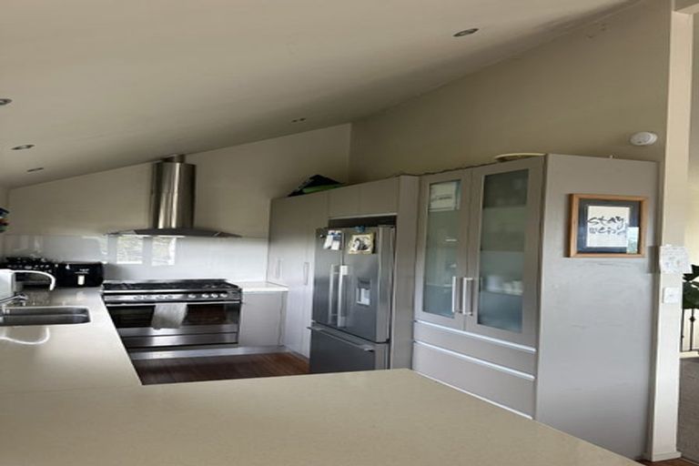 Photo of property in 46 Masterton Road, Rothesay Bay, Auckland, 0630