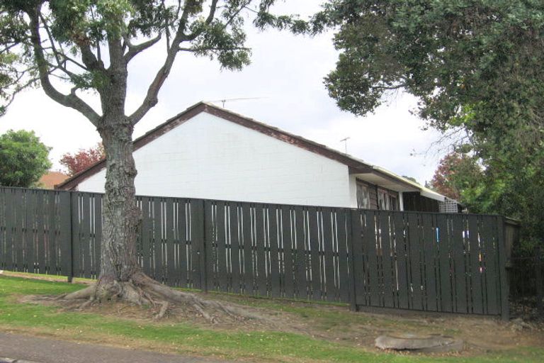 Photo of property in 85b Stottholm Road, Titirangi, Auckland, 0604