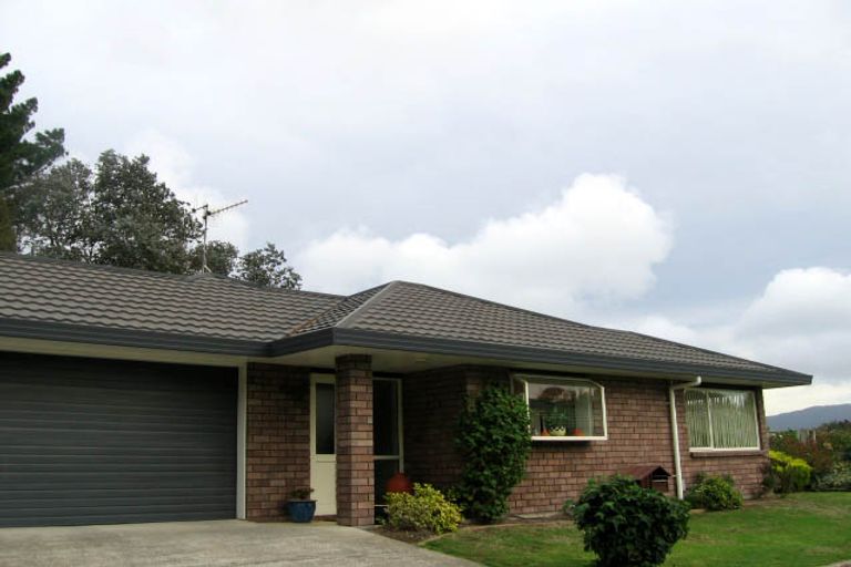 Photo of property in 11 Leigh Place, Paraparaumu Beach, Paraparaumu, 5032