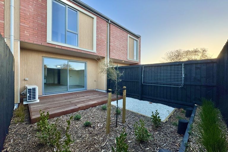 Photo of property in 2/40 Blakehall Place, Spreydon, Christchurch, 8024