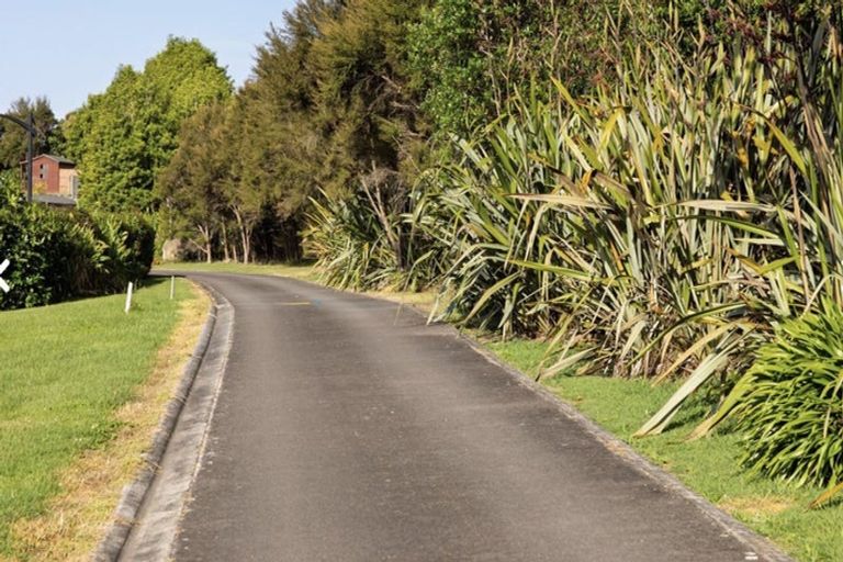 Photo of property in 32 Riverstone Drive, Welcome Bay, Tauranga, 3112