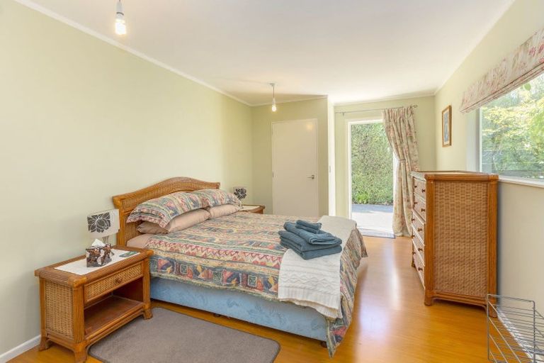 Photo of property in 104 Kuratawhiti Street, Greytown, 5794