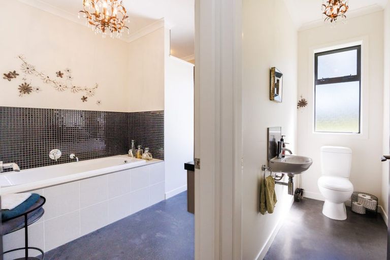 Photo of property in 155b Halcombe Road, Feilding, 4775