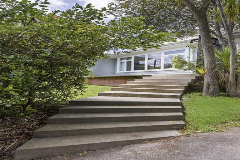 Photo of property in 41 Brandon Road, Glen Eden, Auckland, 0602