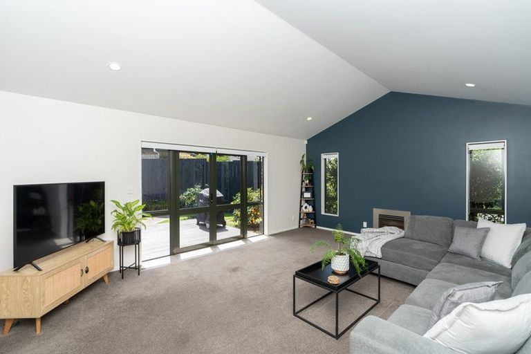 Photo of property in 20 Merlin Close, Huntington, Hamilton, 3210