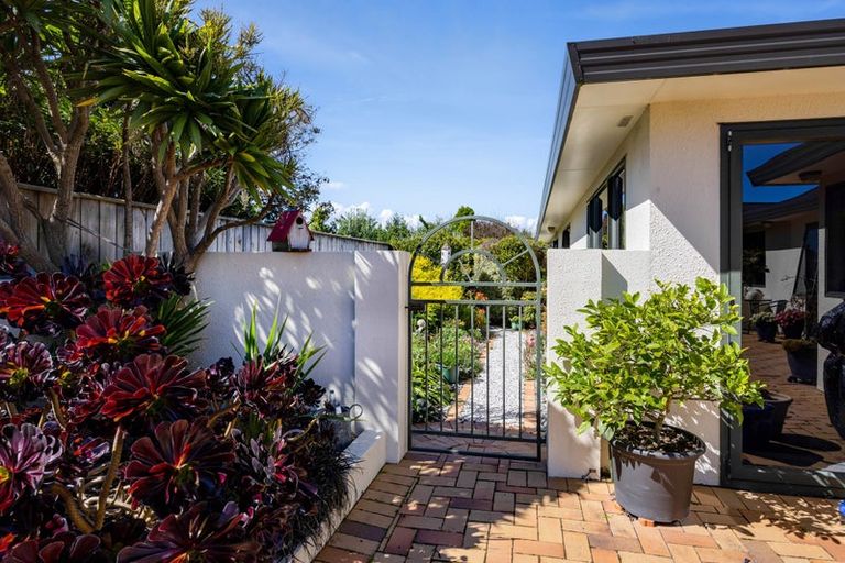 Photo of property in 15 Rod Syme Place, Hawera, 4610