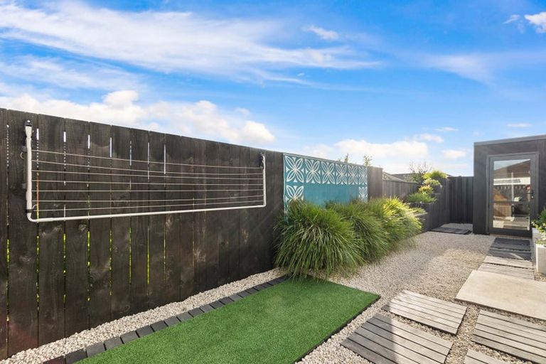 Photo of property in 13/15u Onukutara Place, Huntington, Hamilton, 3281