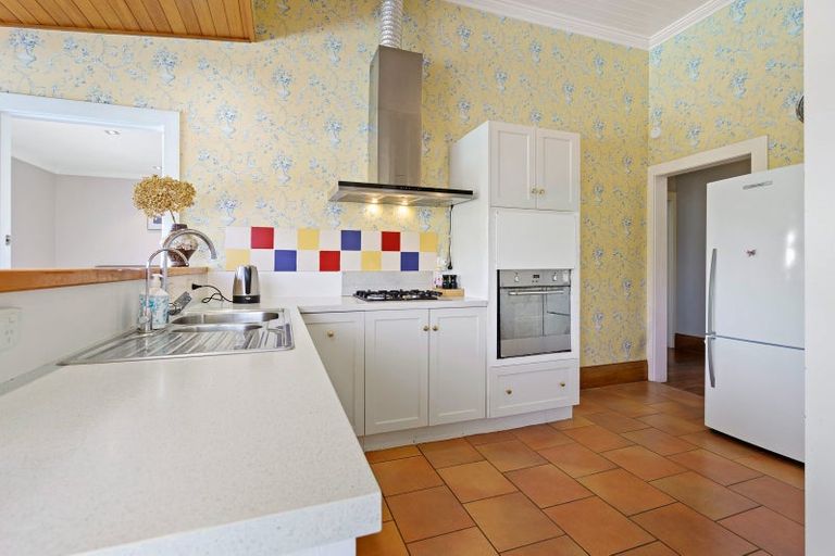 Photo of property in 41 Queen Street, Cambridge, 3434