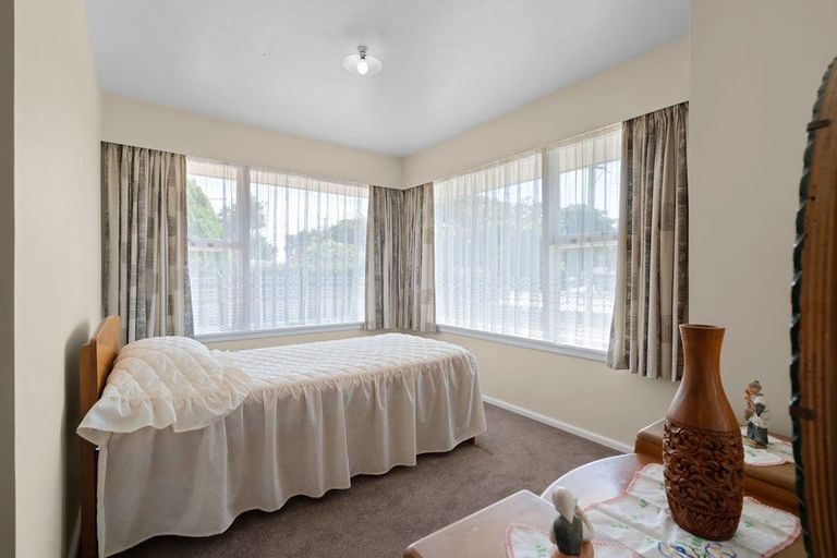 Photo of property in 146 Springs Road, Hornby, Christchurch, 8042
