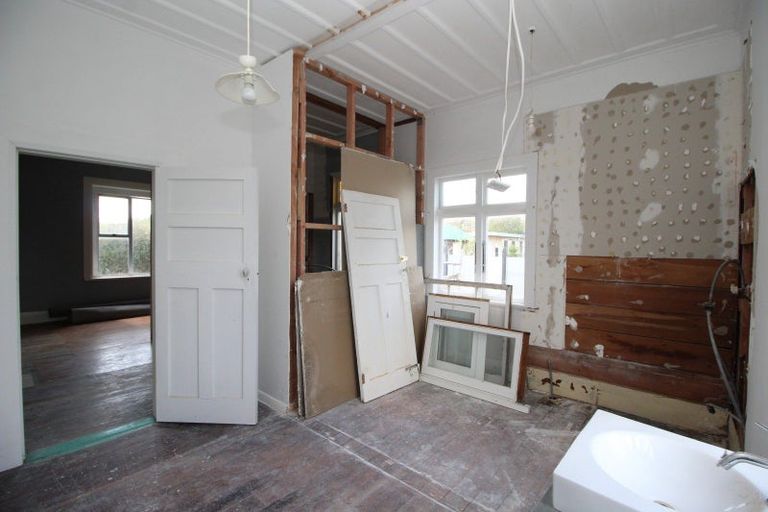 Photo of property in 90 Grey Street, Woodville, 4920
