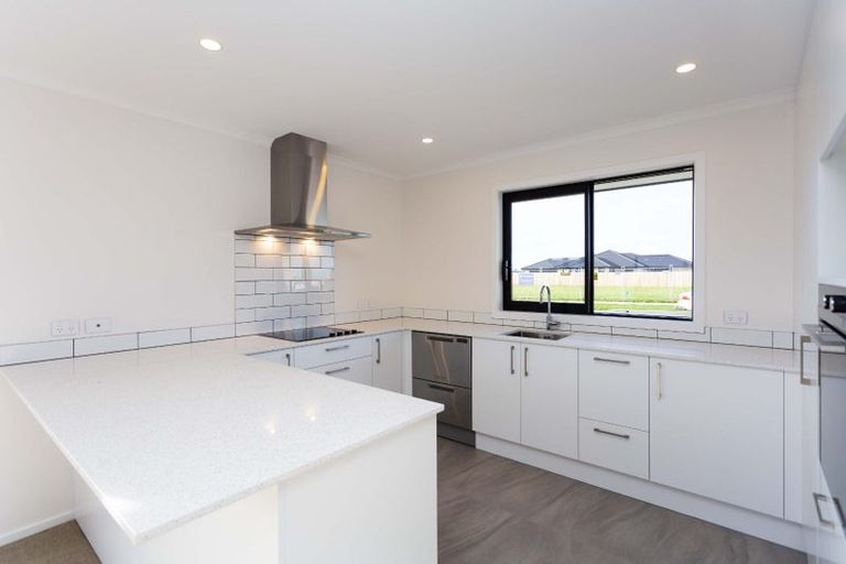 Photo of property in 49 Woodville Street, Edgeware, Christchurch, 8013
