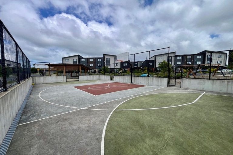 Photo of property in 29 Jabuka Street, Glen Eden, Auckland, 0602