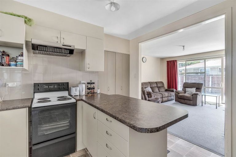 Photo of property in 2/46 Lochee Road, Upper Riccarton, Christchurch, 8041