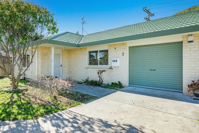 Photo of property in 7 Villa Grove, Paraparaumu, 5032