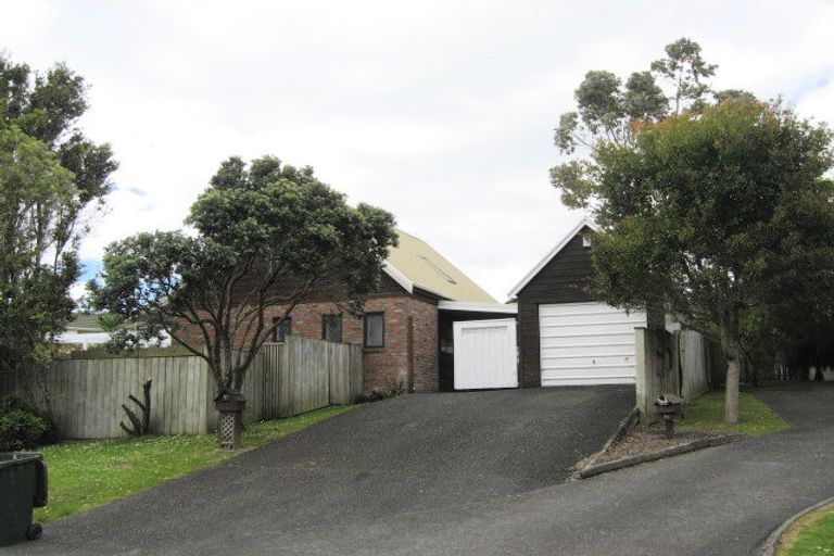 Photo of property in 8a Walbrook Road, Manly, Whangaparaoa, 0930