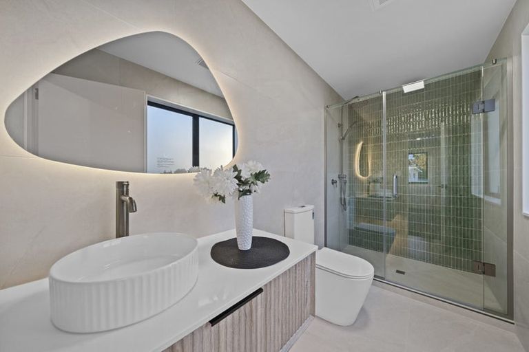 Photo of property in 23b Wanaka Place, Pakuranga Heights, Auckland, 2010