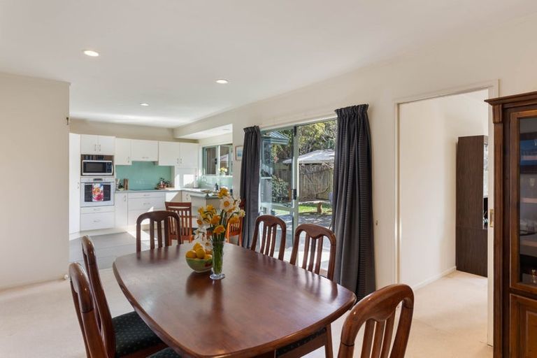 Photo of property in 243 Te Moana Road, Waikanae, 5036