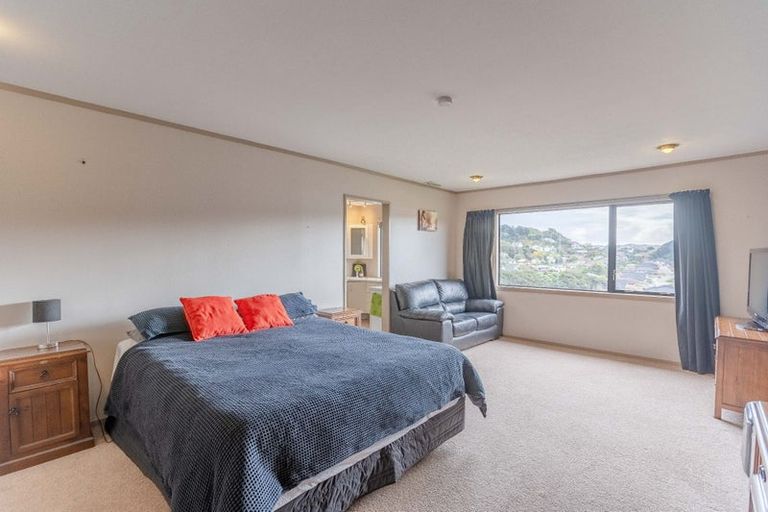 Photo of property in 2/18 Sailmaker Close, Whitby, Porirua, 5024