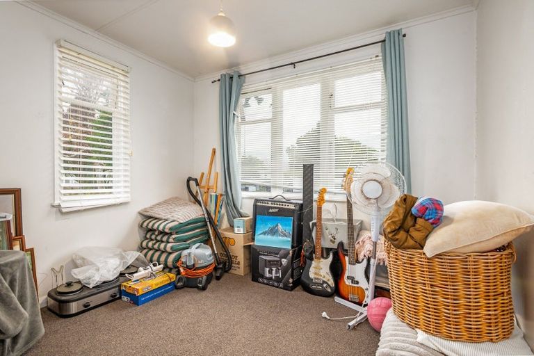 Photo of property in 12 Moray Place, Highbury, Palmerston North, 4412
