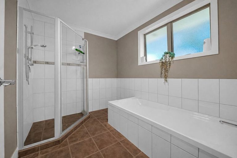 Photo of property in 26 George Crescent, Buckland, Pukekohe, 2677