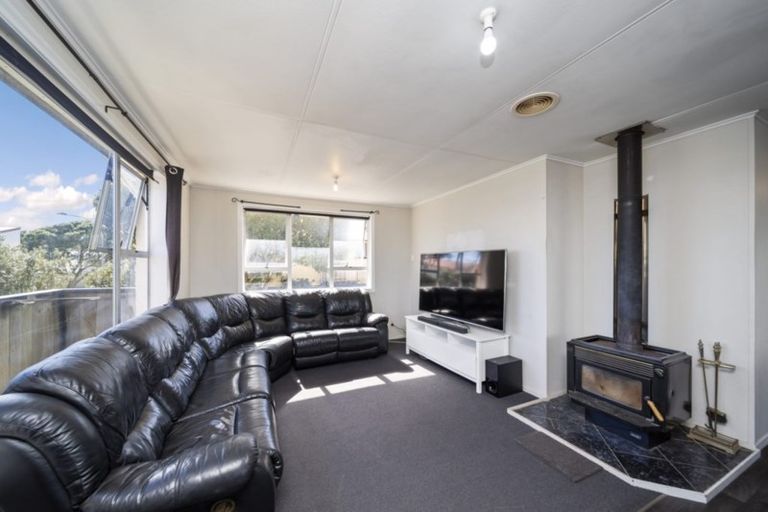 Photo of property in 6 Maui Place, Spotswood, New Plymouth, 4310