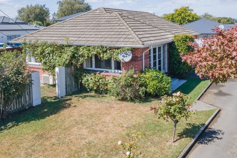 Photo of property in 91 Maidstone Road, Ilam, Christchurch, 8041