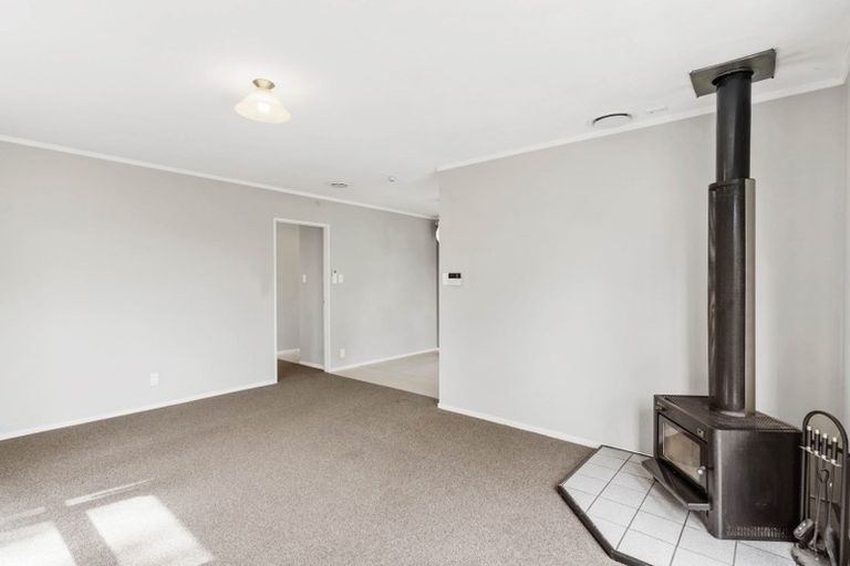 Photo of property in 3/32 Tree View Avenue, Glenfield, Auckland, 0629