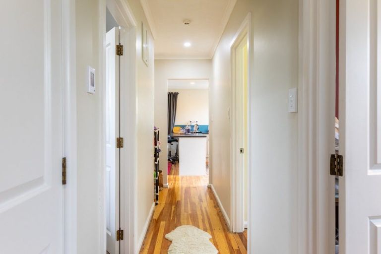 Photo of property in 78 Mclean Street, Woodville, 4920