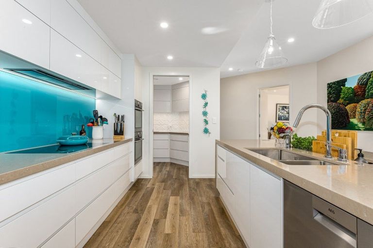 Photo of property in 80 Waipunahau Road, Waikanae, 5036