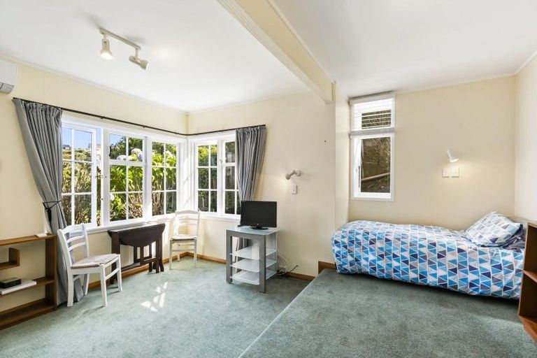 Photo of property in 122 Cashmere Avenue, Khandallah, Wellington, 6035