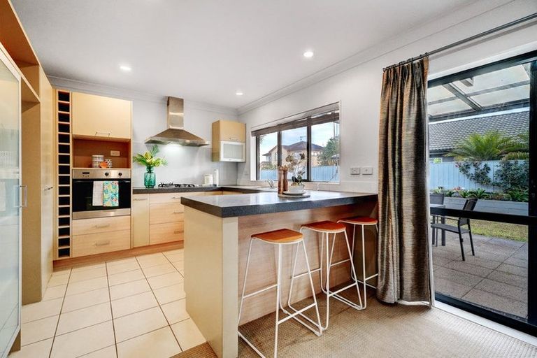 Photo of property in 16 Turnberry Drive, Wattle Downs, Auckland, 2103