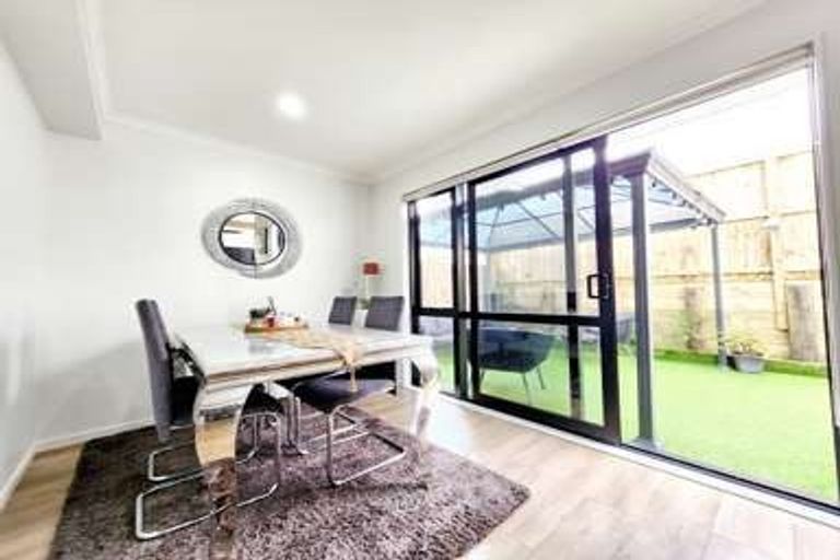 Photo of property in 6c Christmas Road, Manurewa, Auckland, 2102