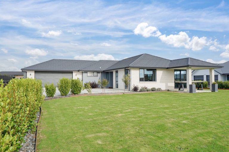 Photo of property in 12 Pegasus Place, Seaward Bush, Invercargill, 9812