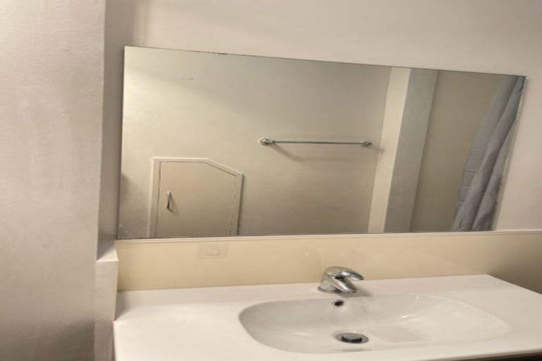 Photo of property in 23a Allington Road, Karori, Wellington, 6012