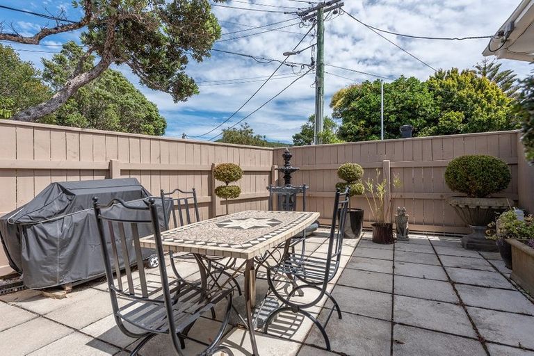 Photo of property in 12 Hurman Street, Karori, Wellington, 6012