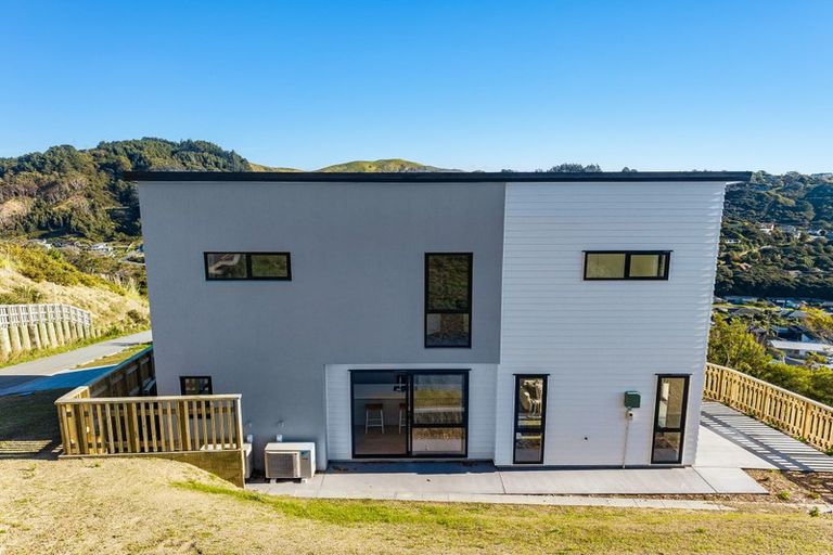 Photo of property in 24 Camber Drive, Whitby, Porirua, 5024