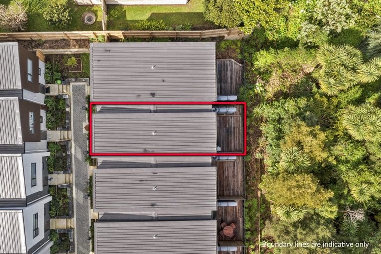 Photo of property in 56 Raupeti Lane, Henderson, 0612