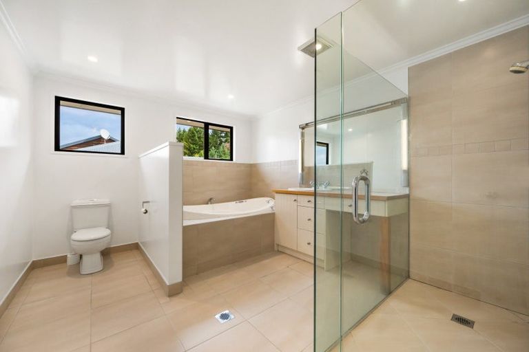 Photo of property in 4 Hillview Place, Wanaka, 9305