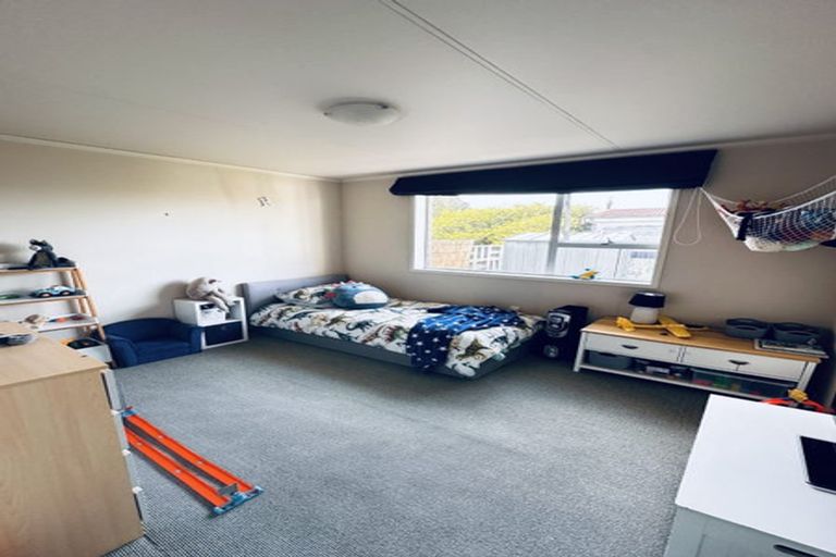 Photo of property in 4 Rosalind Street, Stratford, 4332