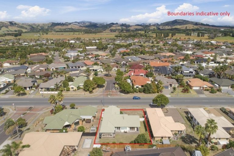 Photo of property in 65 Gravatt Road, Papamoa Beach, Papamoa, 3118