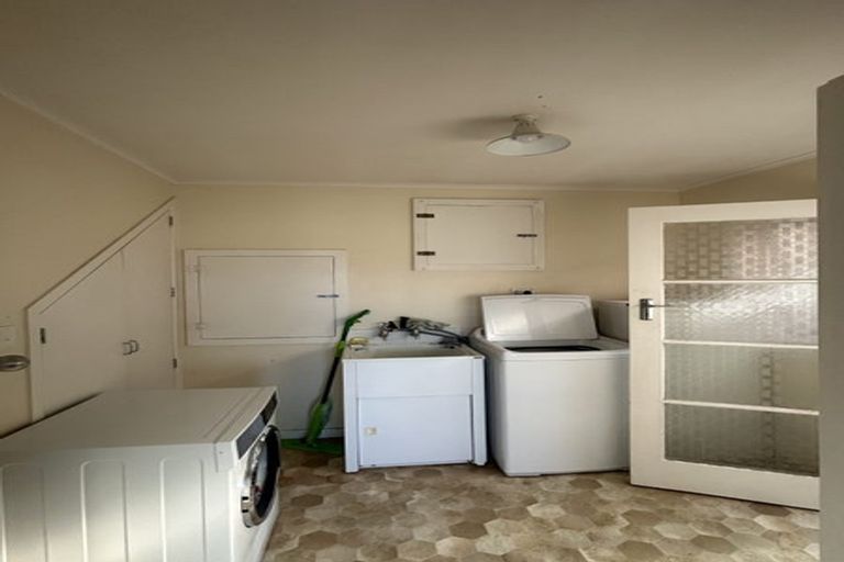 Photo of property in 74 Akaroa Drive, Maupuia, Wellington, 6022