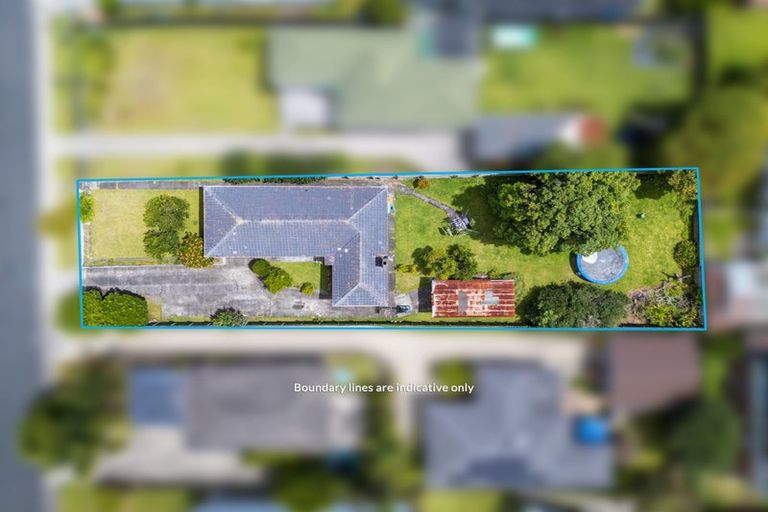 Photo of property in 13 Waione Avenue, Te Atatu Peninsula, Auckland, 0610
