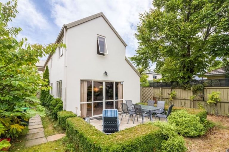 Photo of property in 42 Dover Street, St Albans, Christchurch, 8014