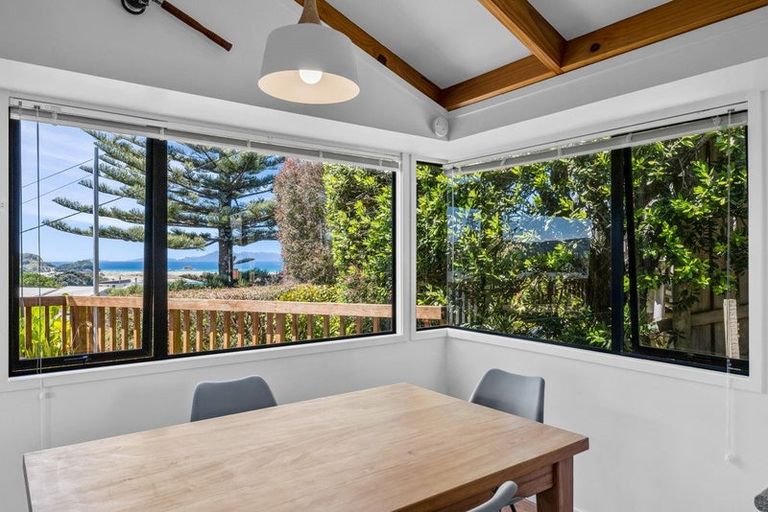 Photo of property in 2 Heather Street, Mangawhai Heads, Mangawhai, 0505
